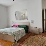 Volta Sea Escape 아파트